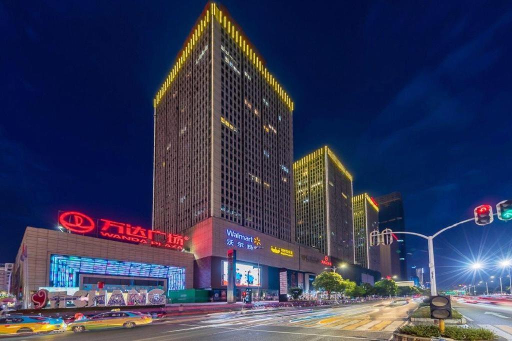 Yichang Vienna Hotel Wanda Branch المظهر الخارجي الصورة