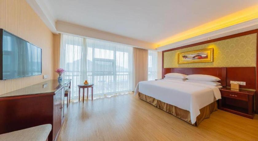 Yichang Vienna Hotel Wanda Branch المظهر الخارجي الصورة
